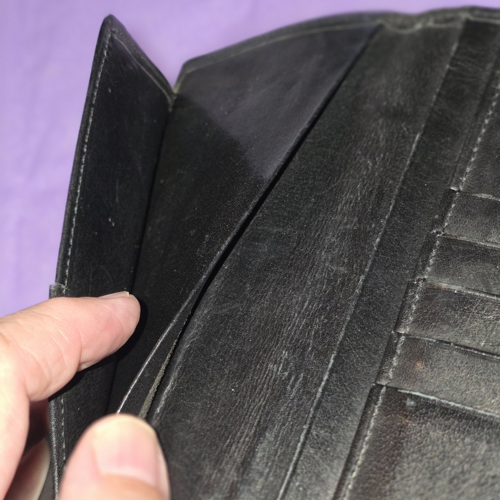 Vintage Classic COACH Checkbook, Credit Card Black Leather Wallet - Picture 12 of 14